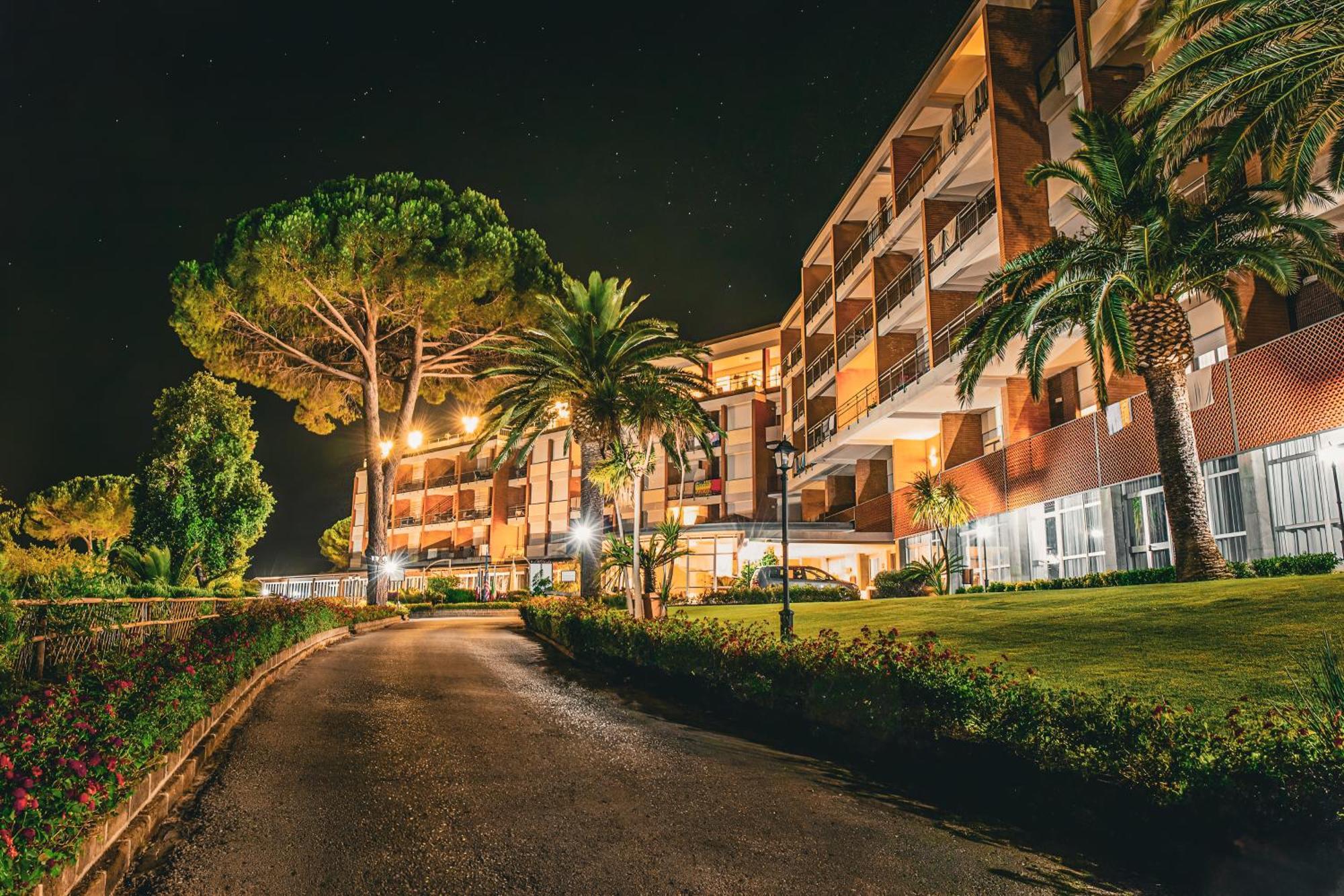Hotiday Room Collection - Porto Azzurro 카폴리베리 외부 사진