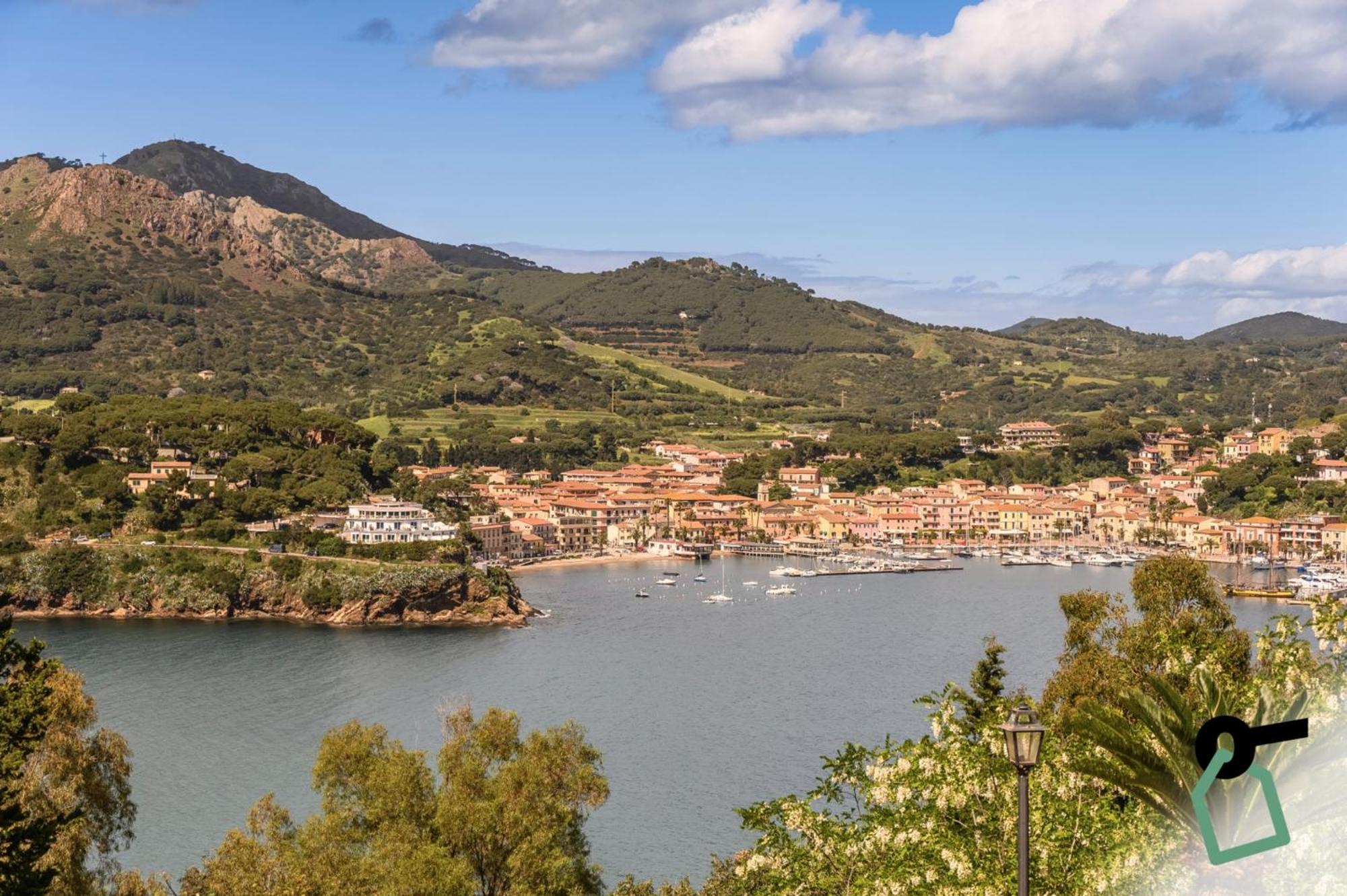 Hotiday Room Collection - Porto Azzurro 카폴리베리 외부 사진
