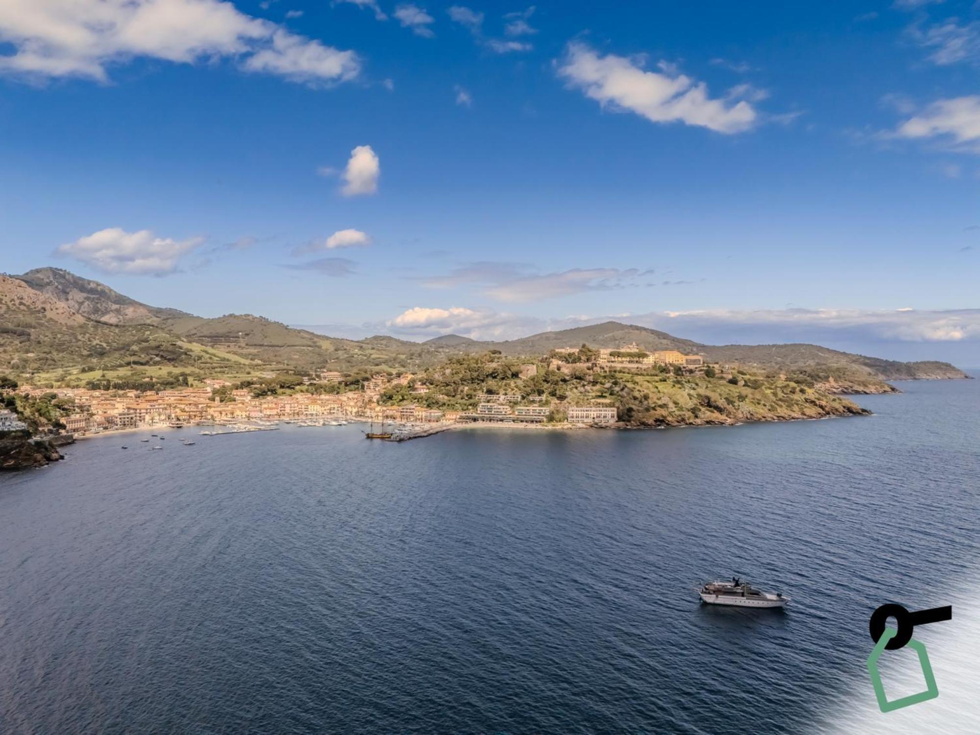 Hotiday Room Collection - Porto Azzurro 카폴리베리 외부 사진