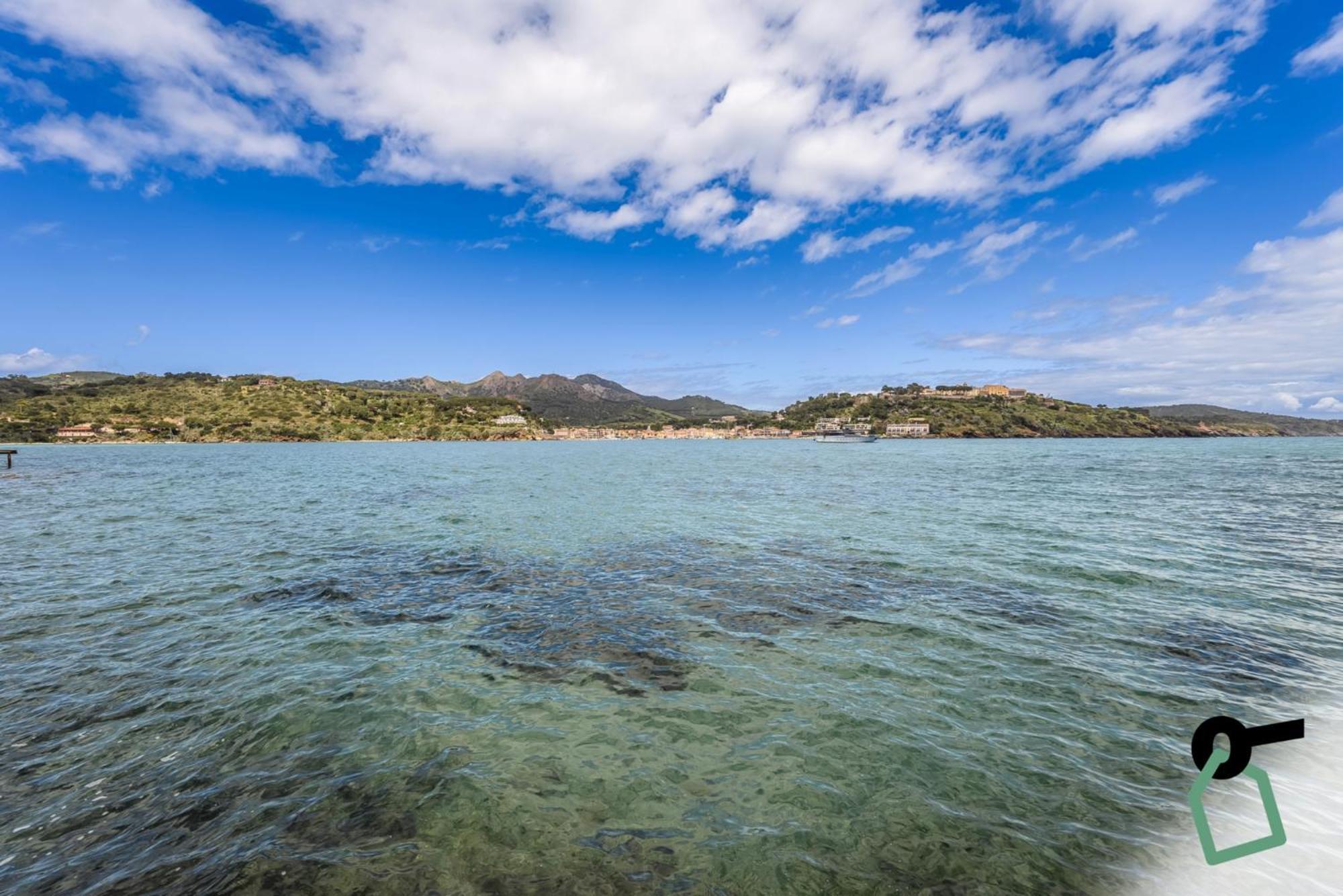Hotiday Room Collection - Porto Azzurro 카폴리베리 외부 사진