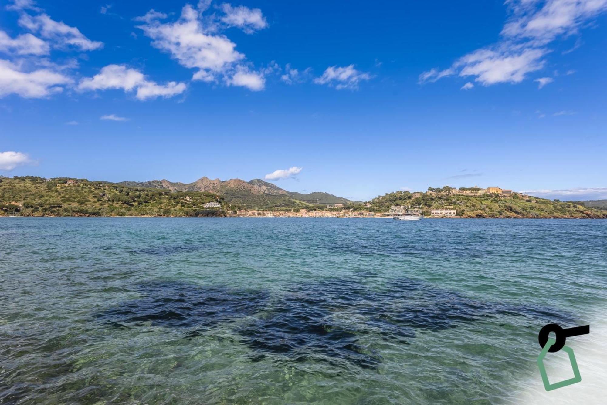 Hotiday Room Collection - Porto Azzurro 카폴리베리 외부 사진