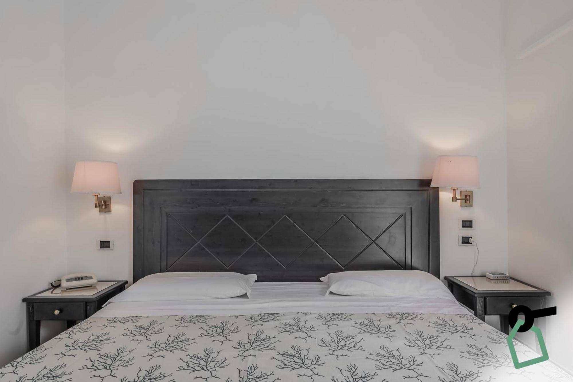 Hotiday Room Collection - Porto Azzurro 카폴리베리 외부 사진