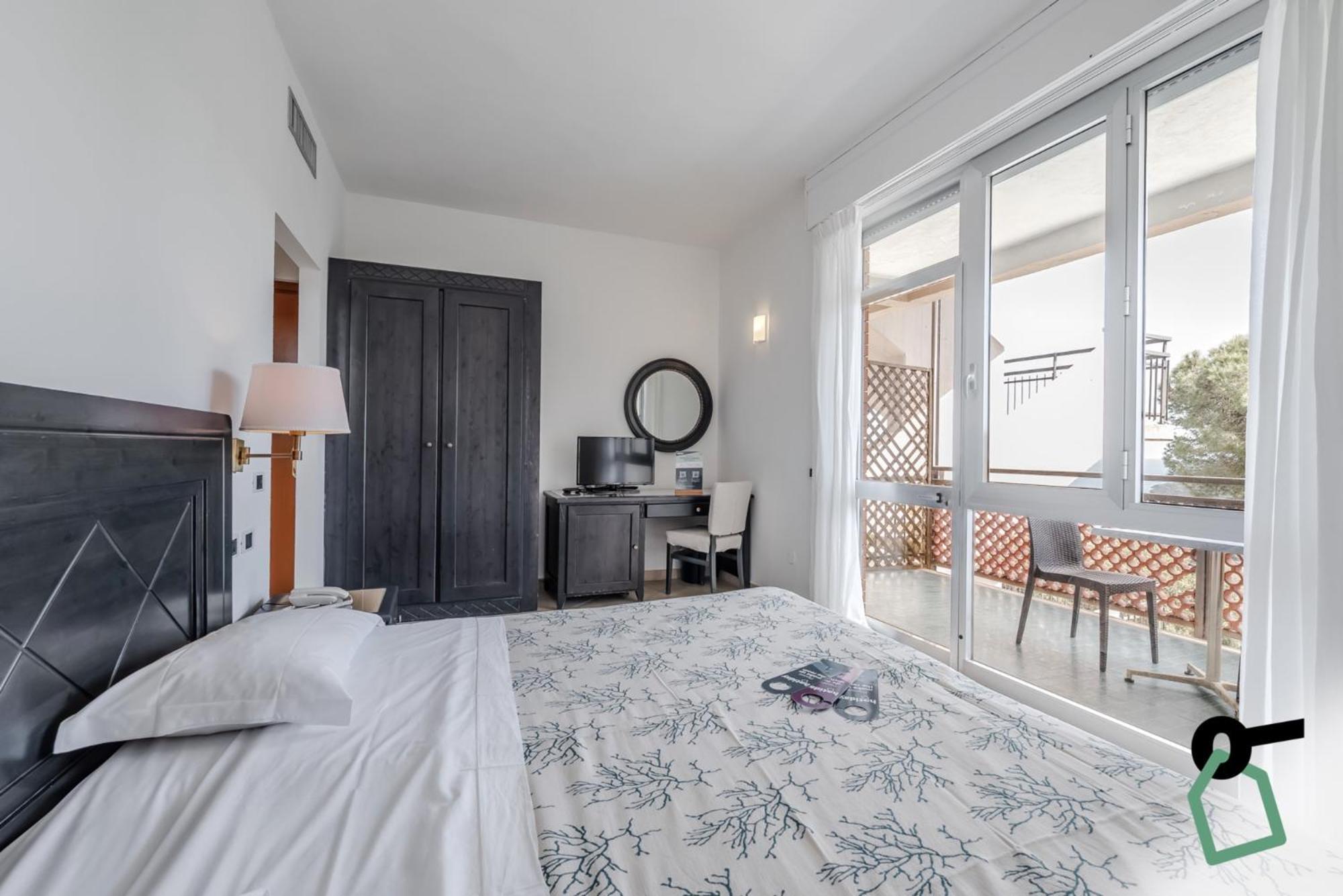 Hotiday Room Collection - Porto Azzurro 카폴리베리 외부 사진