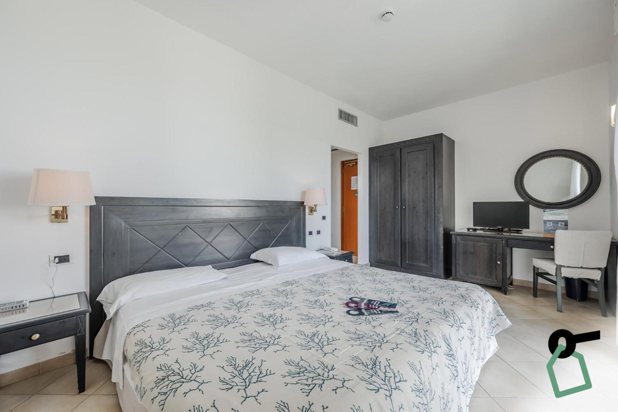 Hotiday Room Collection - Porto Azzurro 카폴리베리 외부 사진